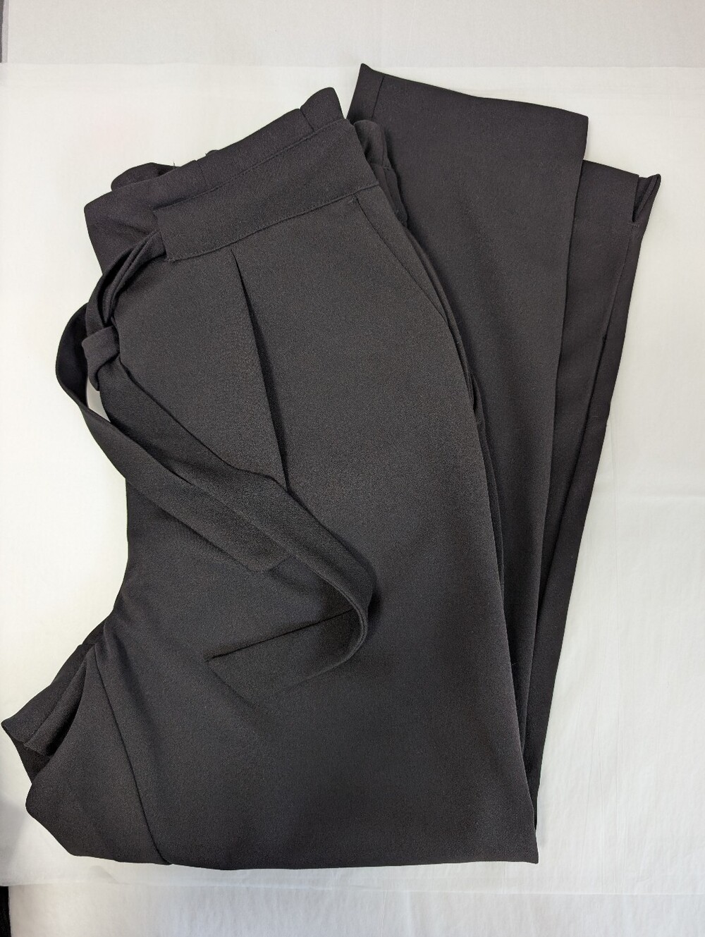 Women's Tie-Waist Paperbag Trousers Black